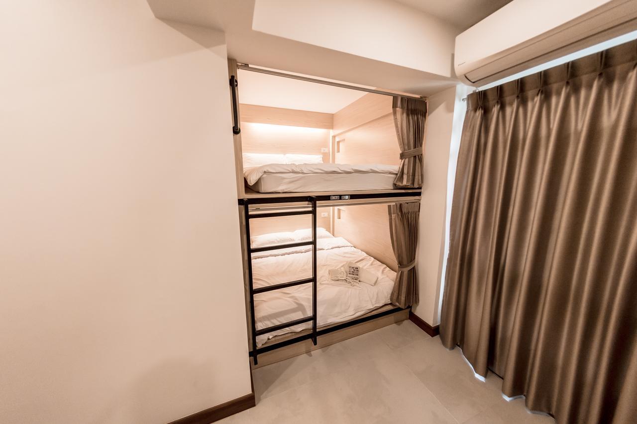 Naratel Hostel Bangkok Exterior photo