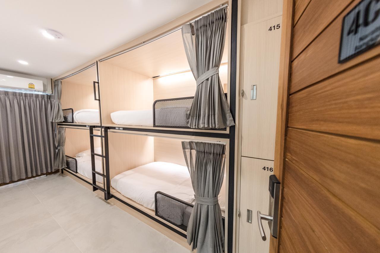 Naratel Hostel Bangkok Exterior photo
