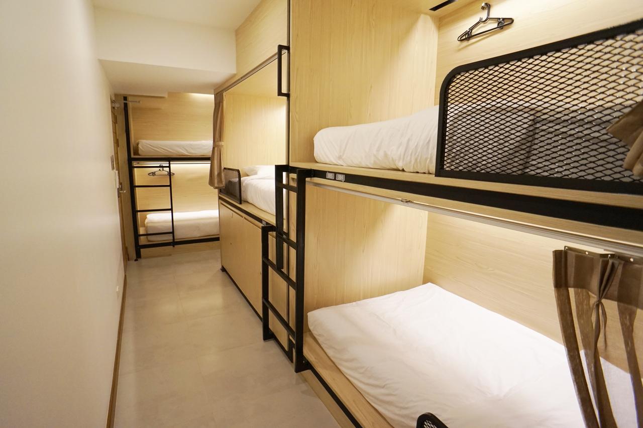 Naratel Hostel Bangkok Exterior photo